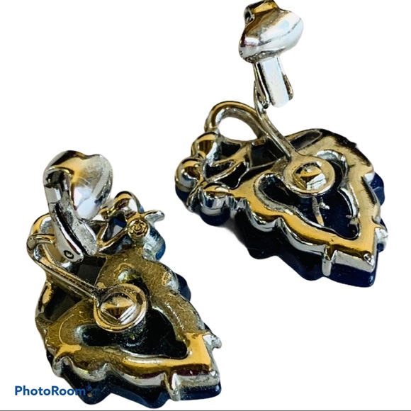 Vintage Blue Grape Leaf Clip On Earrings - Picture 5 of 10